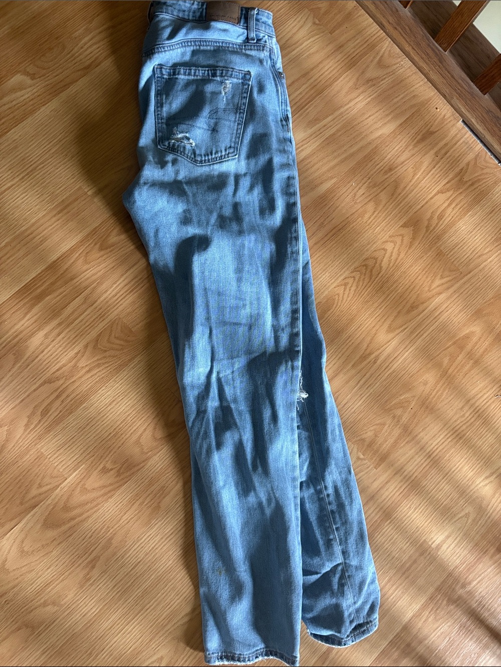 Woman’s American eagle jeans straight fit